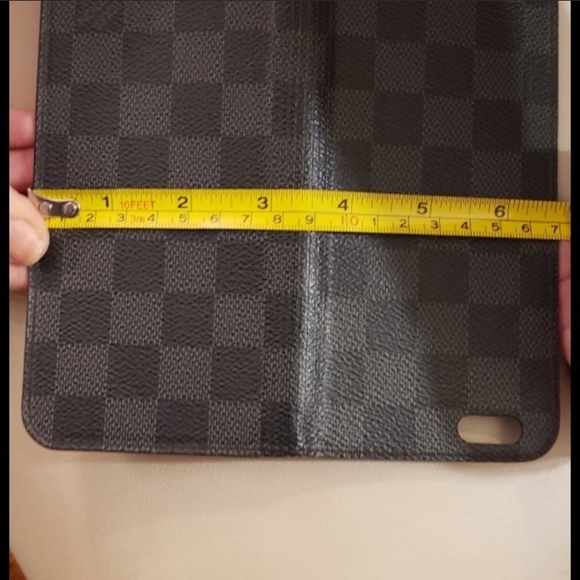 Louis Vuitton Damier Graphite iPhone 8 Plu… - Picture 12 of 12